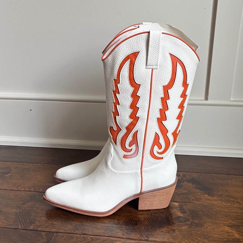 NWT Altar’d State boots